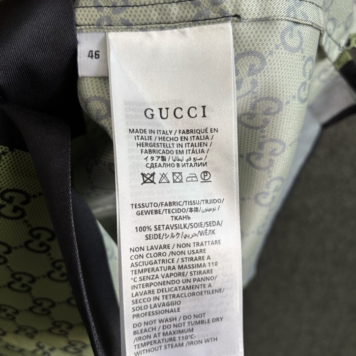 GUCCI Printed silk shirt in green and dark blue