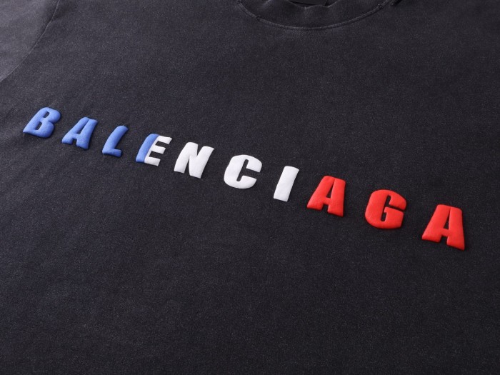 Balenciaga International Cropped T-shirt in Faded Black