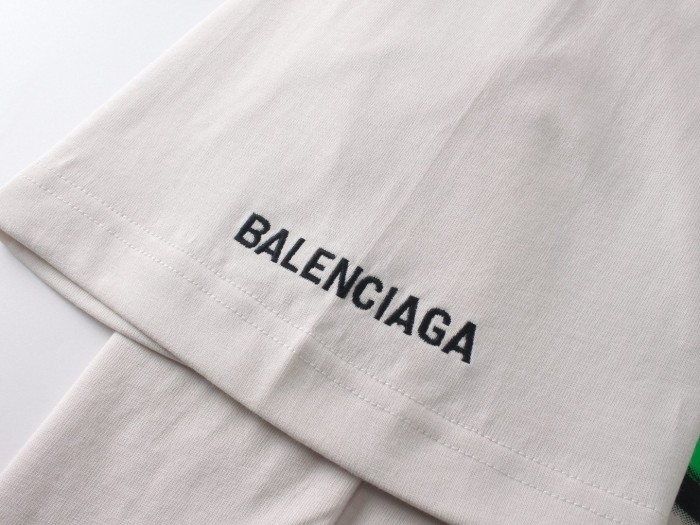 Balenciaga Hi There + Dripley T-shirt Medium Fit in Dirty White