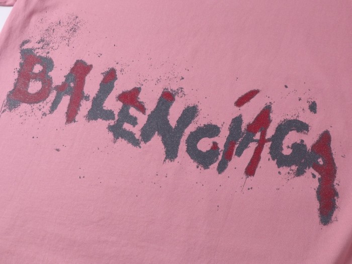 Women's Balenciaga Nail Polish Cropped T-shirt in Baby Pink