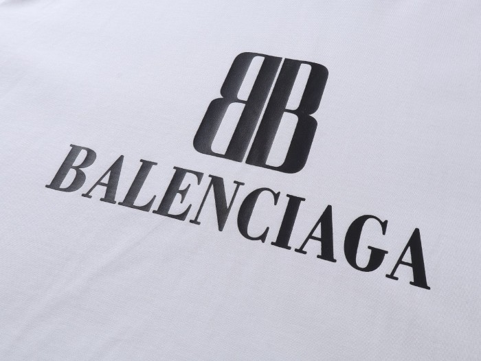 Balenciaga Men's Nano Bb T-shirt Medium Fit in Dirty White