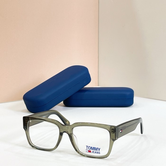 Tommy Hilfiger‌ Sunglasses
