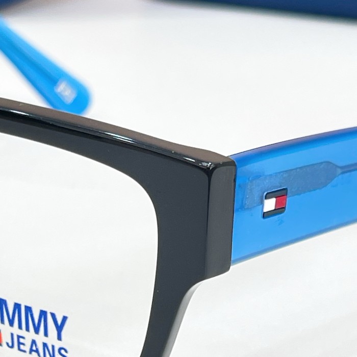 Tommy Hilfiger‌ Sunglasses