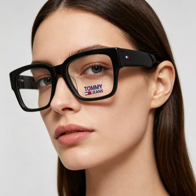 Tommy Hilfiger Sunglasses