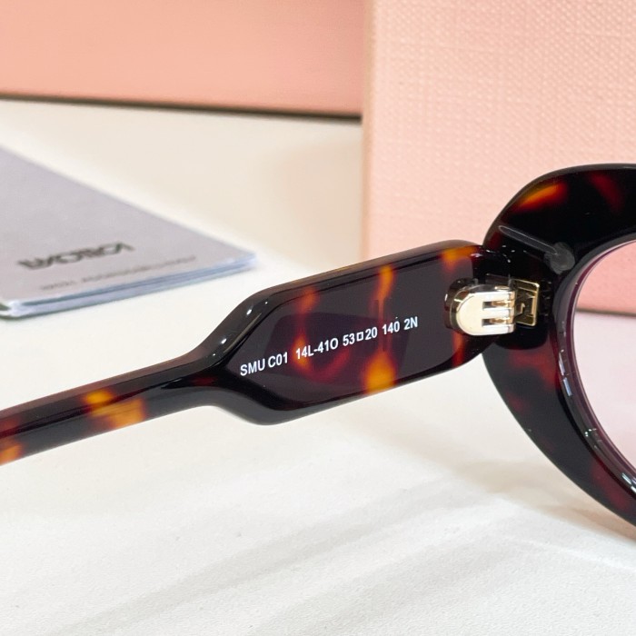 MIU MIU Sunglasses