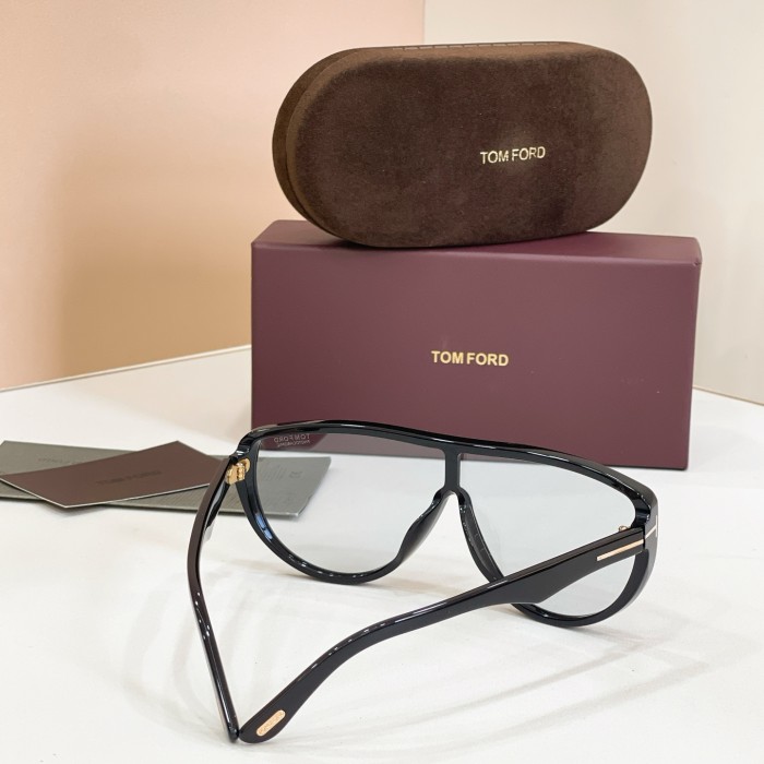 TOM FORD Sunglasses