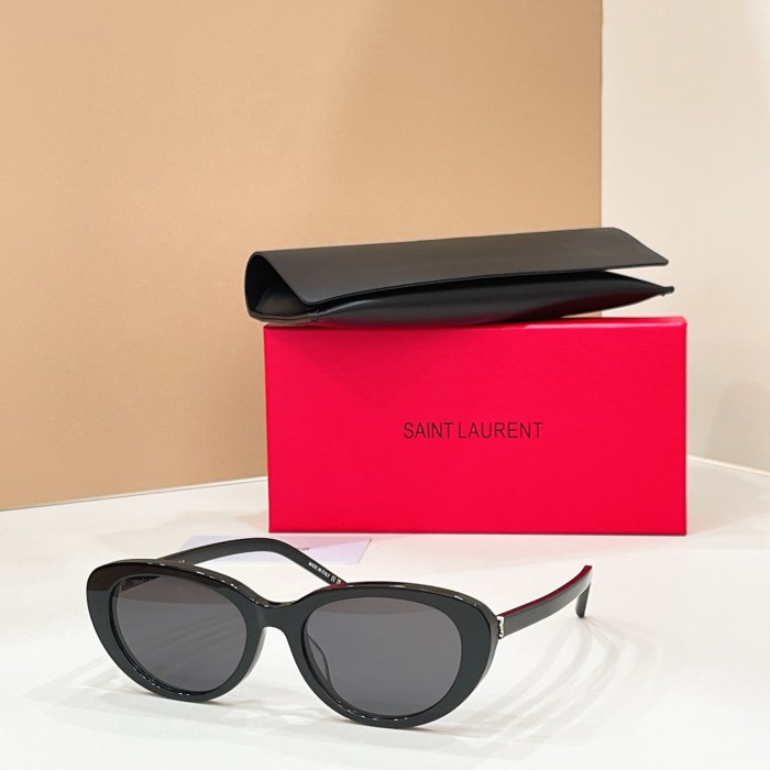 SAINT LAURENT Sunglasses