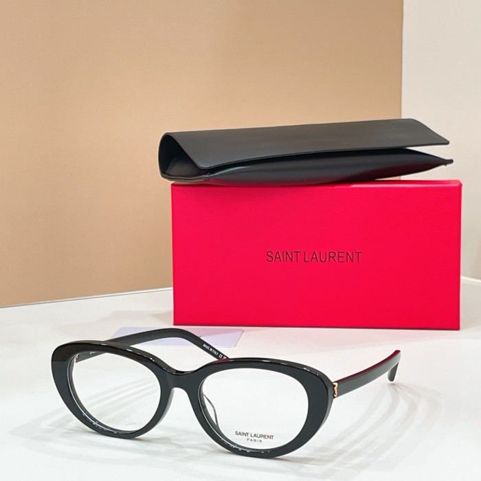 SAINT LAURENT Sunglasses