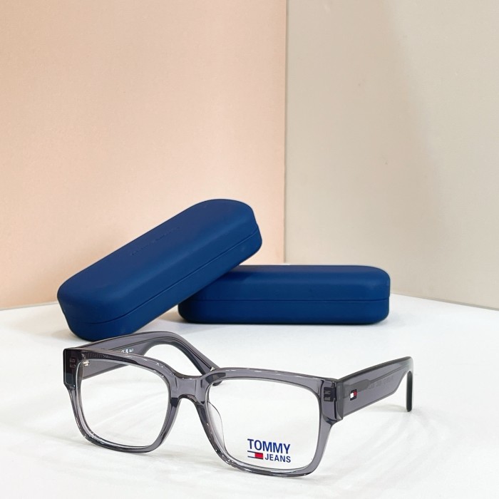 Tommy Hilfiger‌ Sunglasses