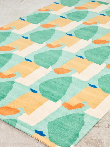 Summer Visitors' carpet