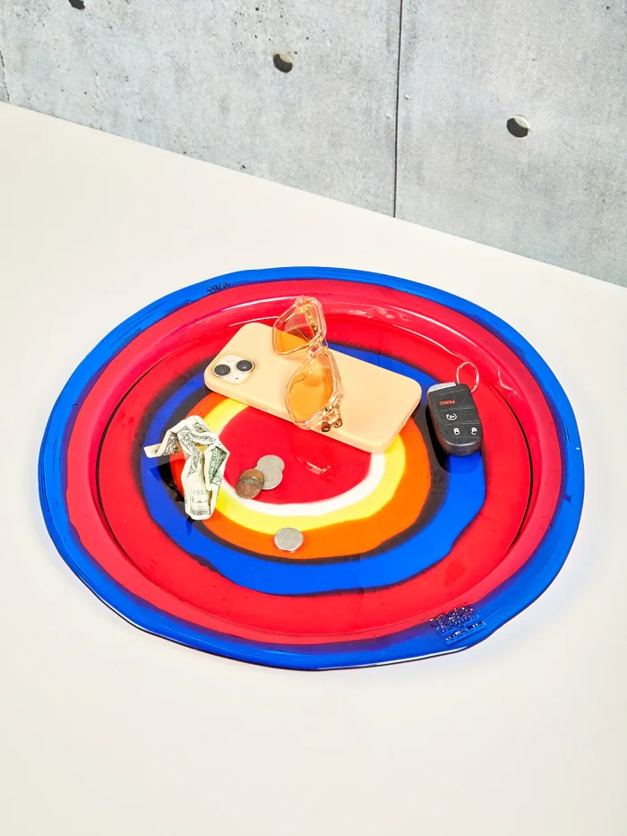 Special large round tray