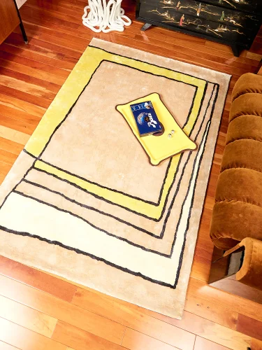 Time frame carpet