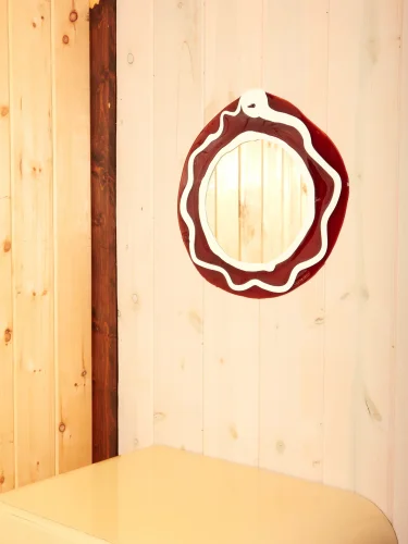 Circular mirror