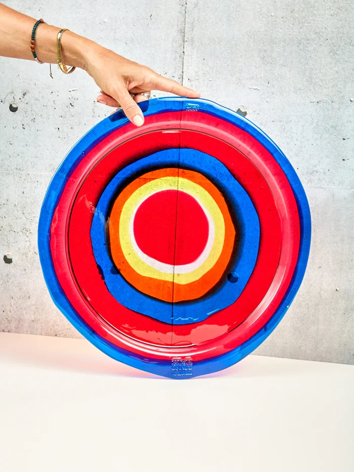 Special large round tray