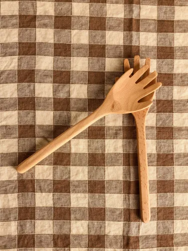 Serve friends