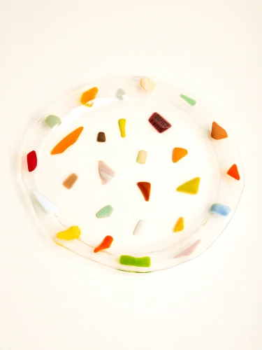Colored confetti cake plate