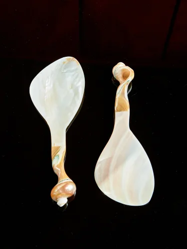 Mother of pearl server
