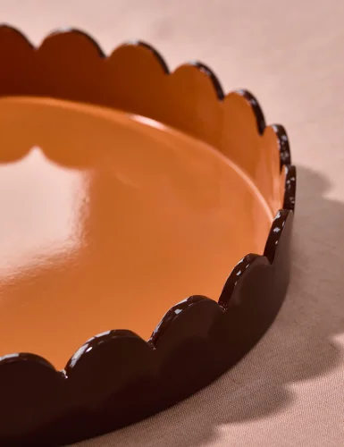 Cream pudding wavy lacquerware tray