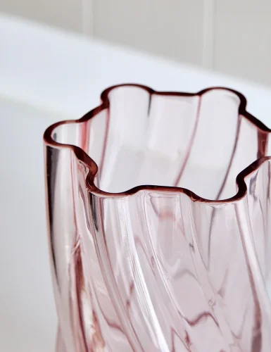 Pink twisted glass vase