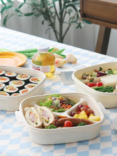Domestic partition layer; detachable picnic three-layer;