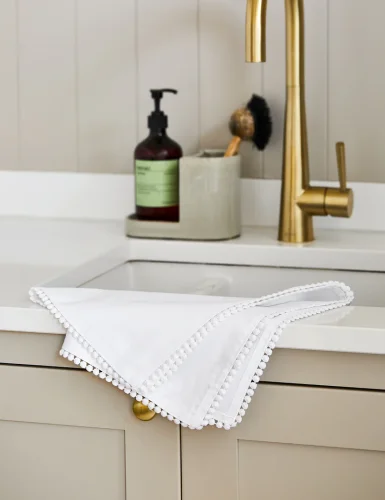 White pearl edge tea towel