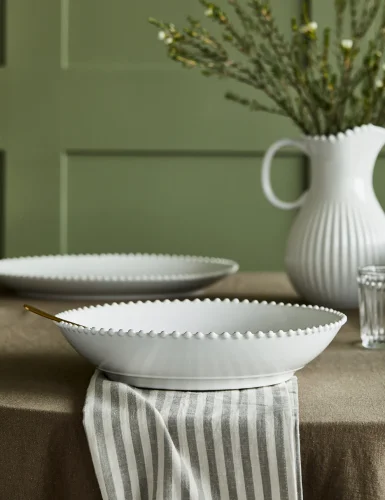 White pearl stone pottery round dinner plate