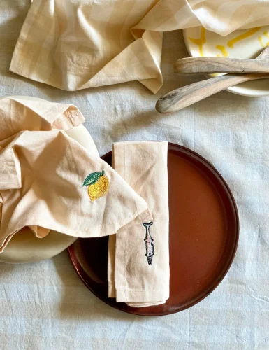 Lunch set of 4 napkins