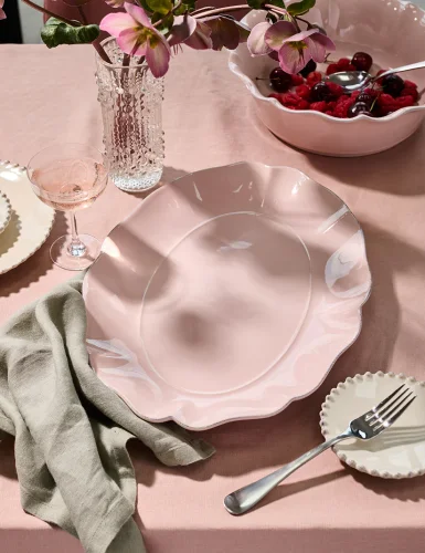 Pink service plate