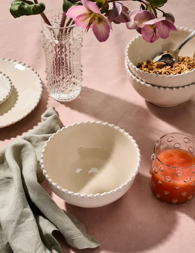 Creamy tapioca porridge bowl