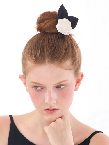 Lady Rose Side Hair Claw