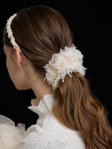 Feather Delicate Voluminous Scrunchie