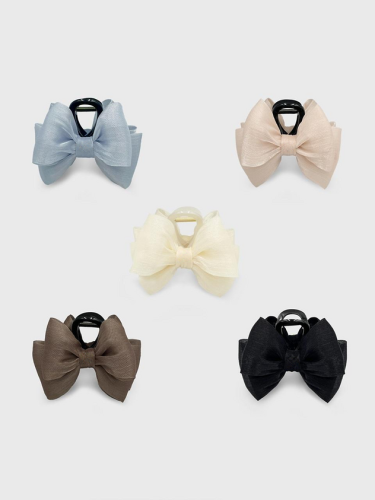 Lightweight handmade ribbon hair clip