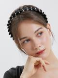 Flip Pearl Embroidered Lustrous Hairband