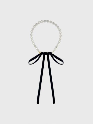 Velvet Pearl Decorative String Hairband