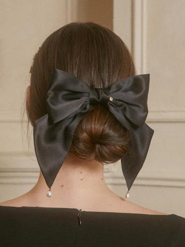 Pearl Teardrop Ribbon Pin