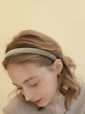 Slim Velvet Hairband