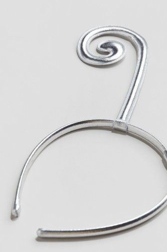 Diadeem met applicaties