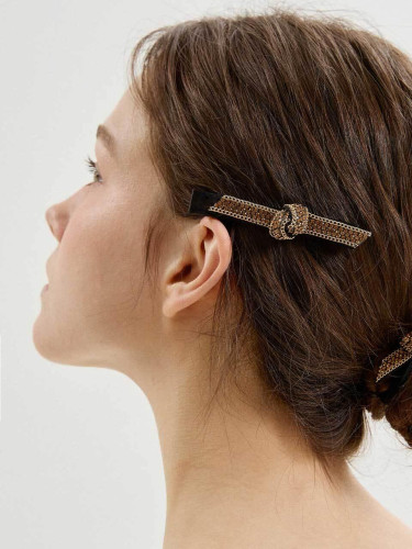 Twisted Cable Knotted Point Hair Clip