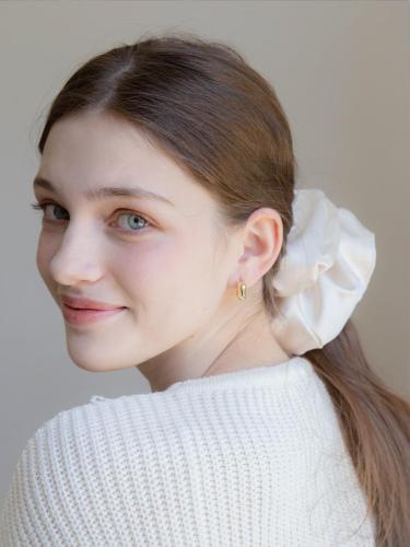 Luxurious Sheen Solid Color Scrunchie