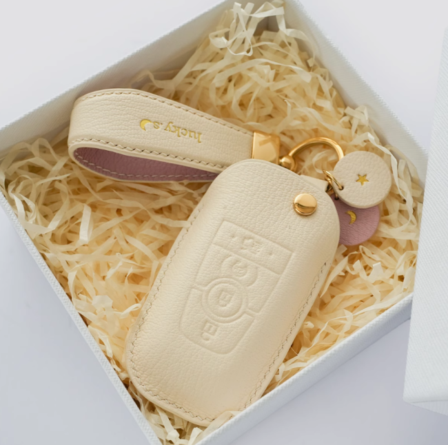 For Ford leather handmade key protector,You can print the words and patterns you like