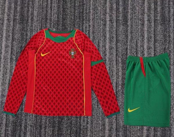 2004 Portugal Home Long sleeves Retro Kids Soccer Jersey