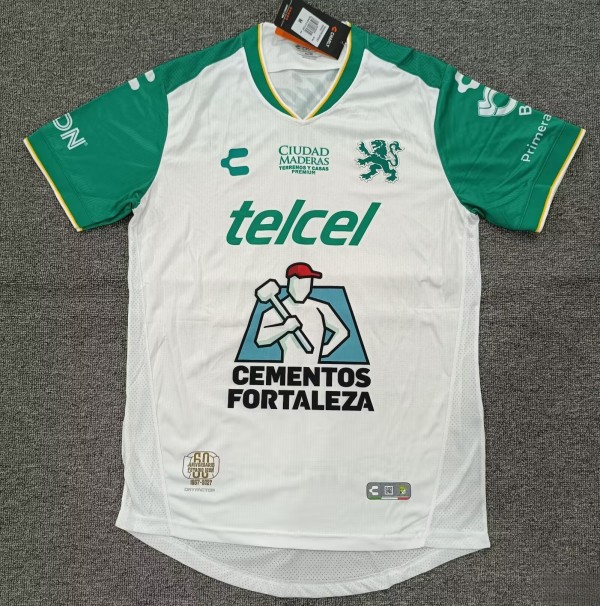 26-27 Leon Away Fans Soccer Jersey