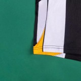 2005-2006 JUV Home Retro Soccer Jersey