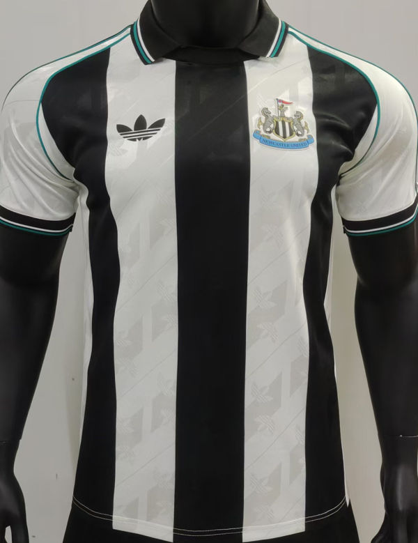 2025 Newcastle Retro Style Player Version Soccer Jersey