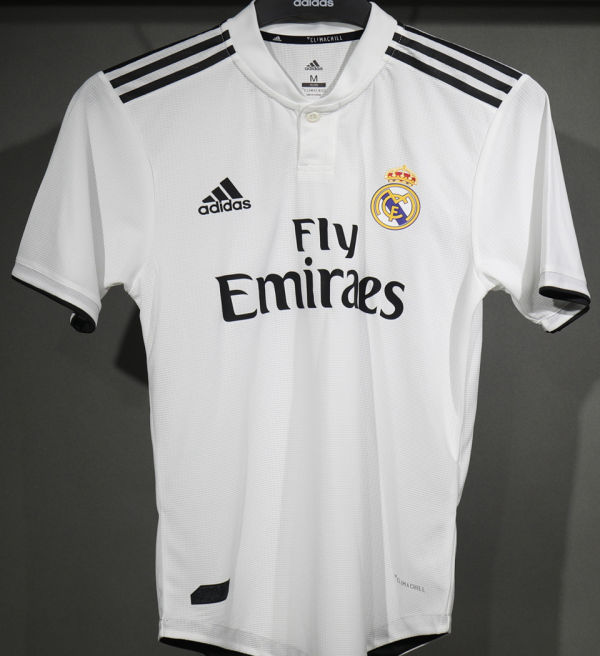 2018/19 RM Home White Retro Player Version Soccer Jersey 球员版带胸前章