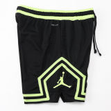 A2437 Jordan Green Black Casual Short Pants