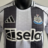2025/26 Newcastle Home Player Version Soccer Jersey