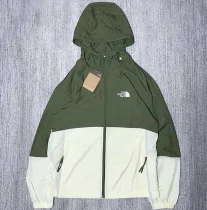 2025/26 TTHE NORTH FACE Windbreaker