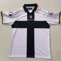 2005/2006 Parma Home Retro Soccer Jersey