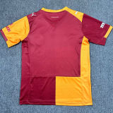 2025/26 Galatasaray Home Fans Soccer Jersey  5 Stars 5星  有胸前广告